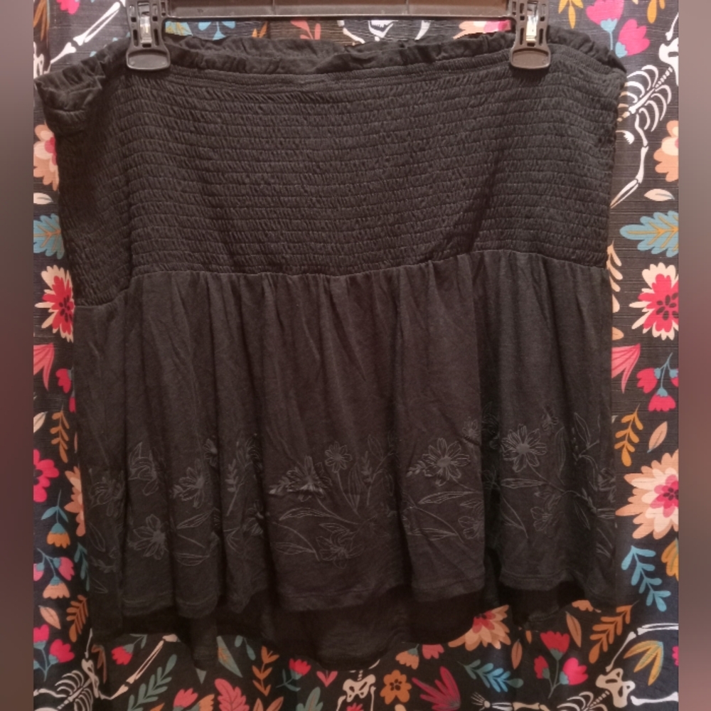 NWT Torrid Black Embossed Floral Smocked Tube Top Torrid Size 3 (22-24)